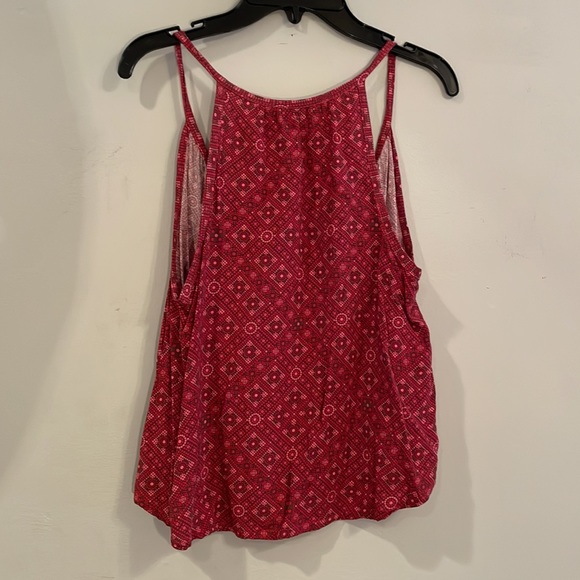 Patterned Tank Top - Picture 3 of 3